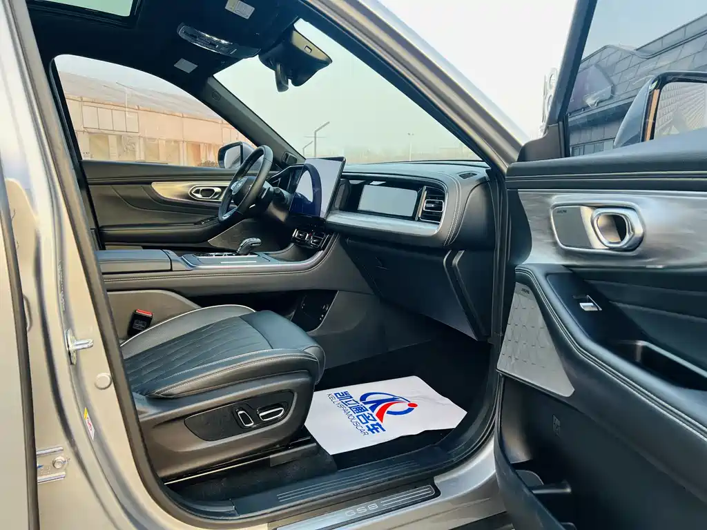GAC Motor Trumpchi GS8 2022 — фото 12