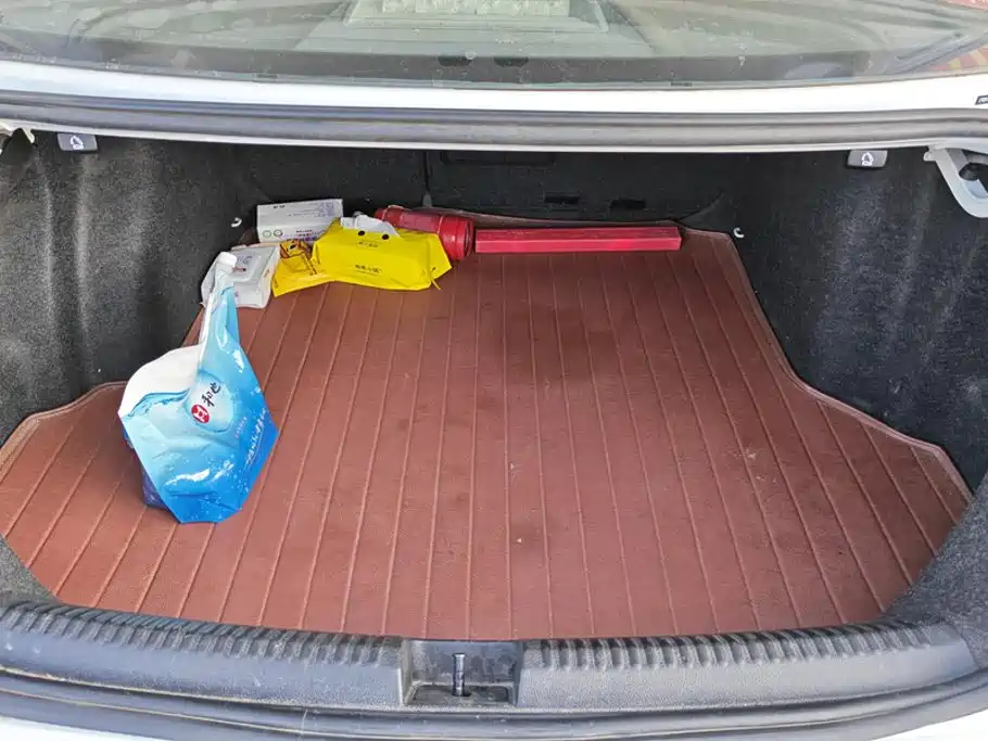 Volkswagen Sagitar 2015