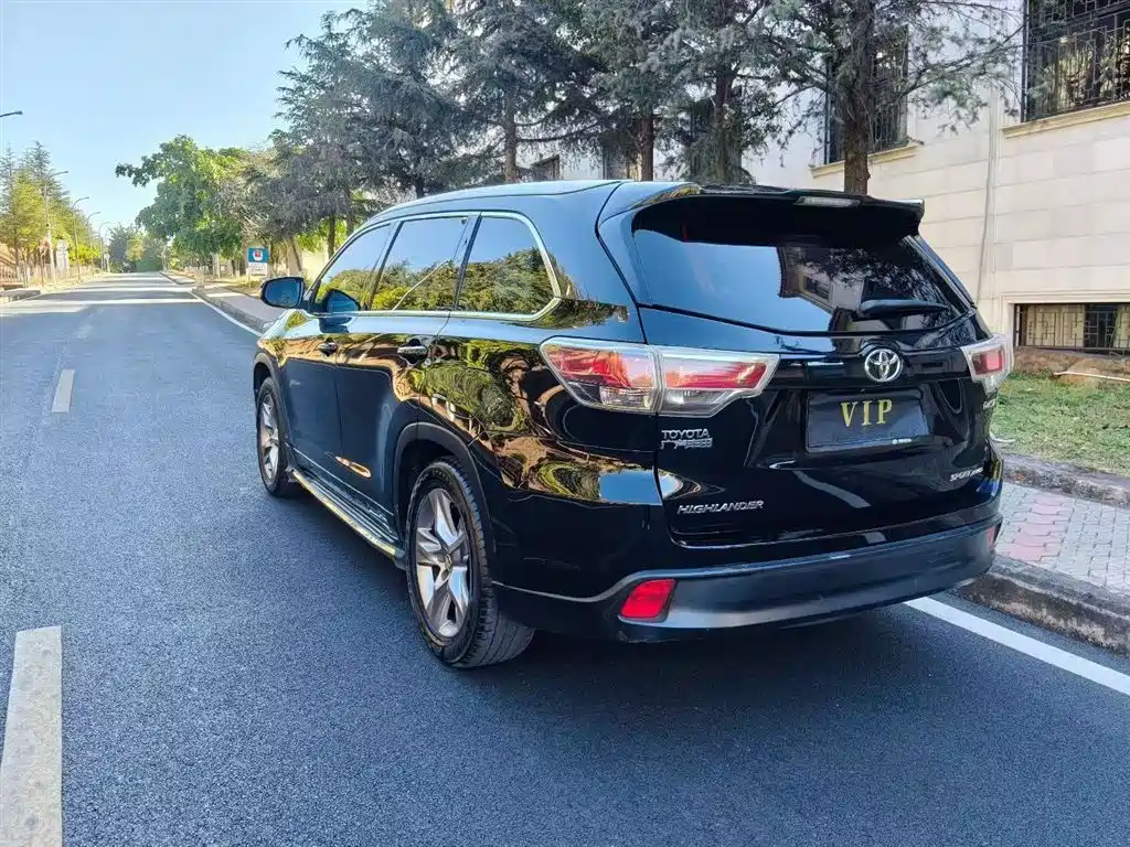 Toyota Highlander 2017 — фото 7