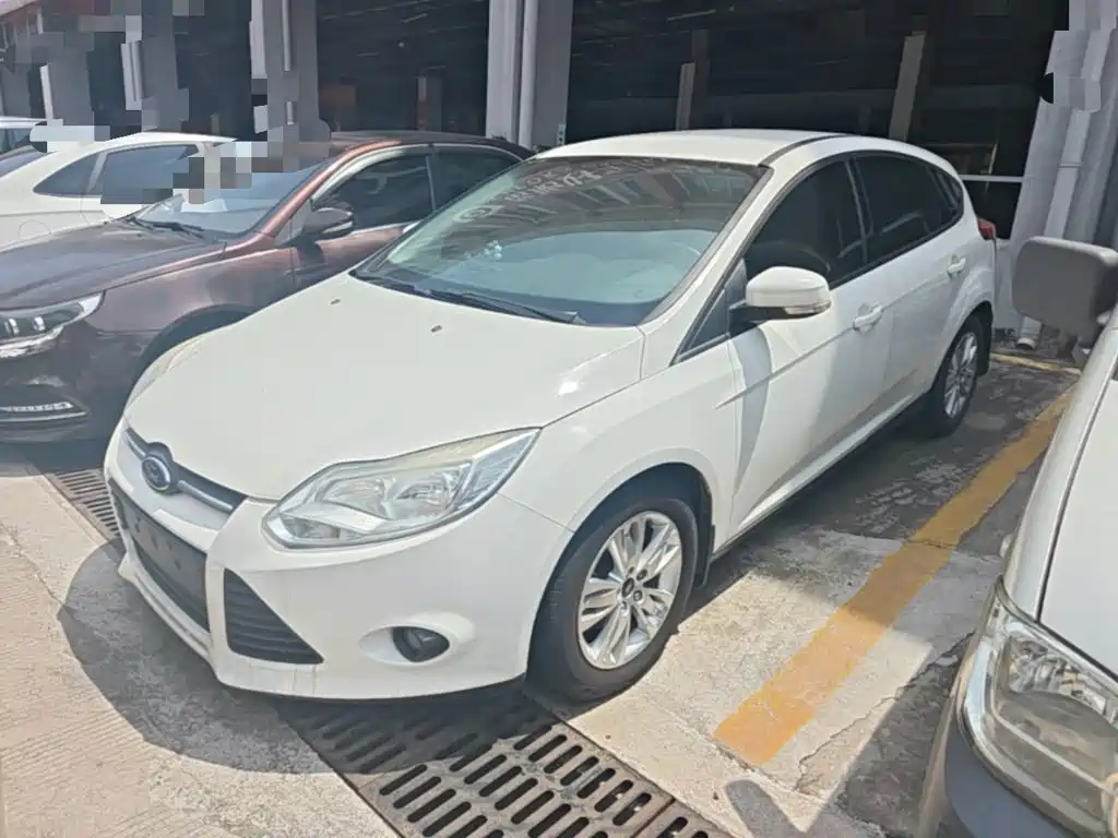 Ford Focus 2015 — фото 2