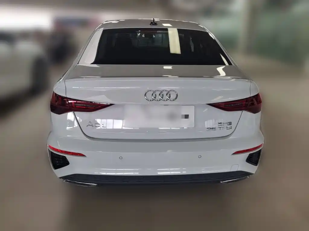 Audi A3 2021 — фото 10