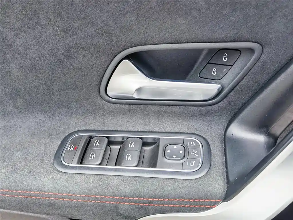 Mercedes-Benz CLA 2023 — фото 32