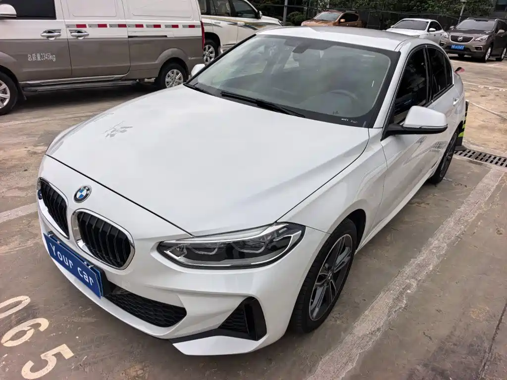 BMW 1 Series 2021