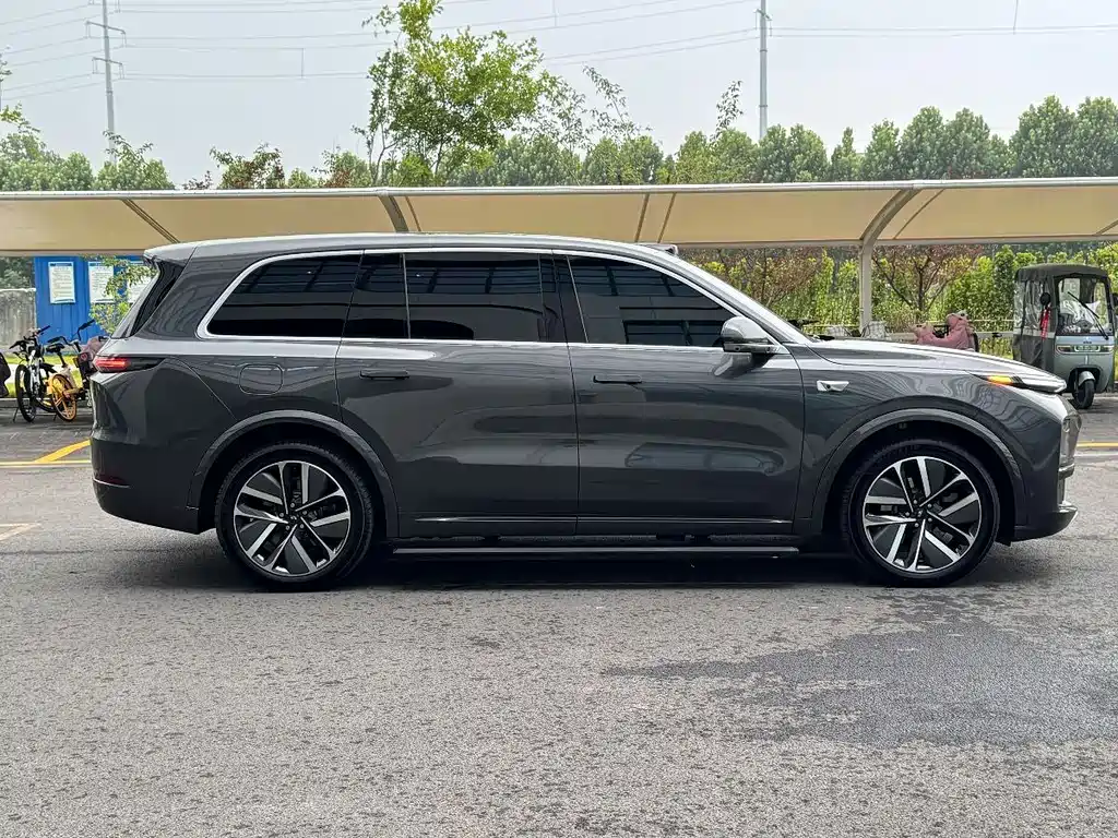 Li Auto Li L9 2024
