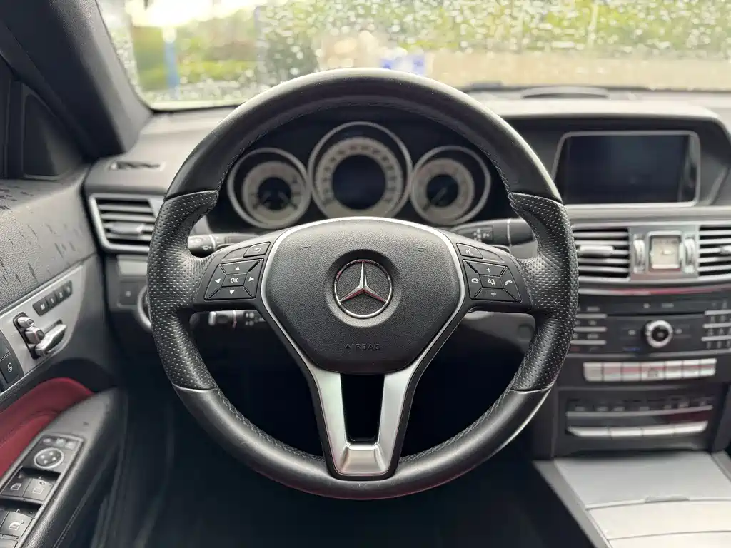 Mercedes-Benz E-Class 2015 — фото 8