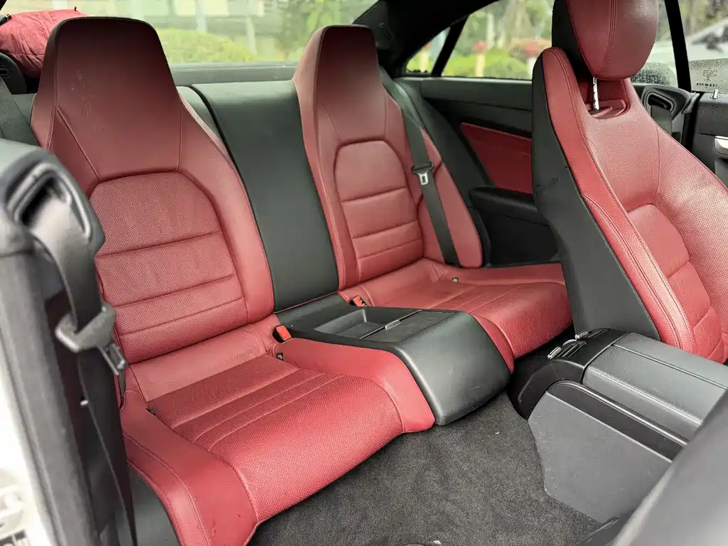 Mercedes-Benz E-Class 2015 — фото 18