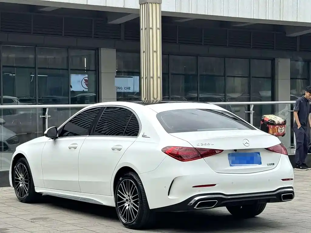 Mercedes-Benz C-Class 2023 — фото 9
