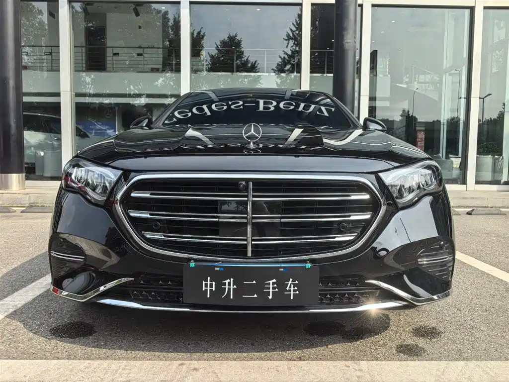 Mercedes-Benz E-Class 2025