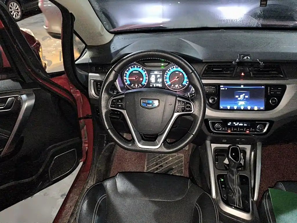 Geely Vision X3 2018 — фото 7
