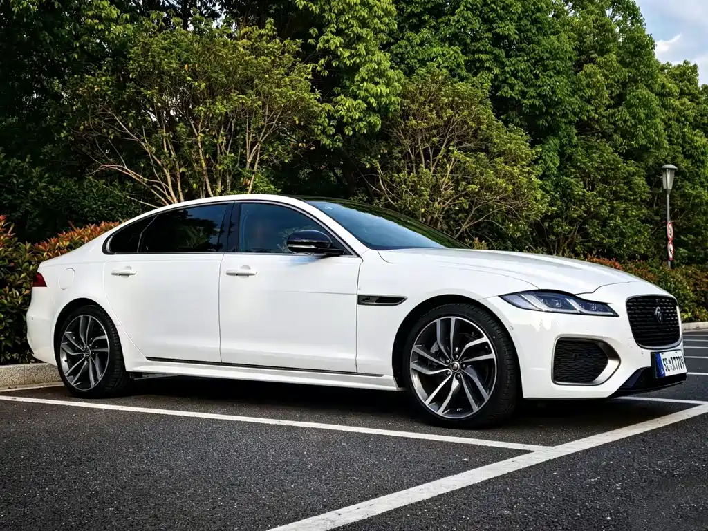 Jaguar XFL 2024