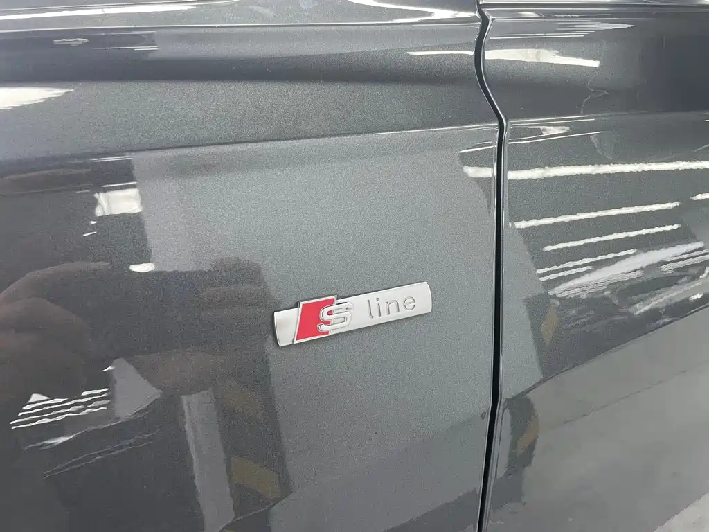 Audi A6L 2022