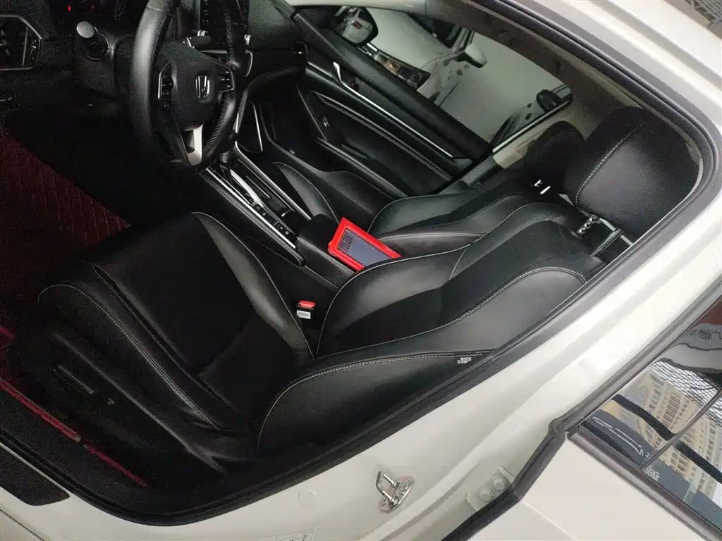 Honda Inspire 2021 — фото 12