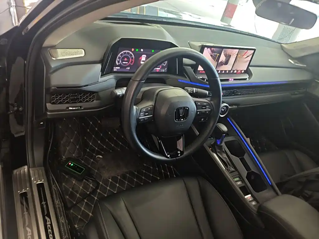 Honda Accord 2025 — фото 11