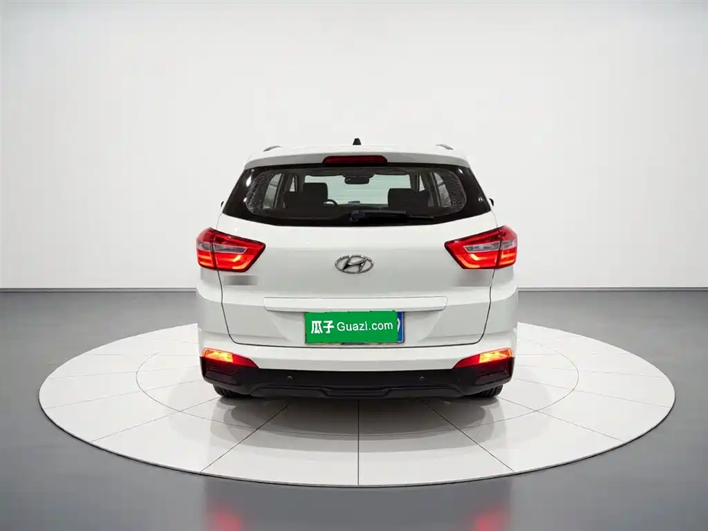 Hyundai ix25 2016 — фото 6