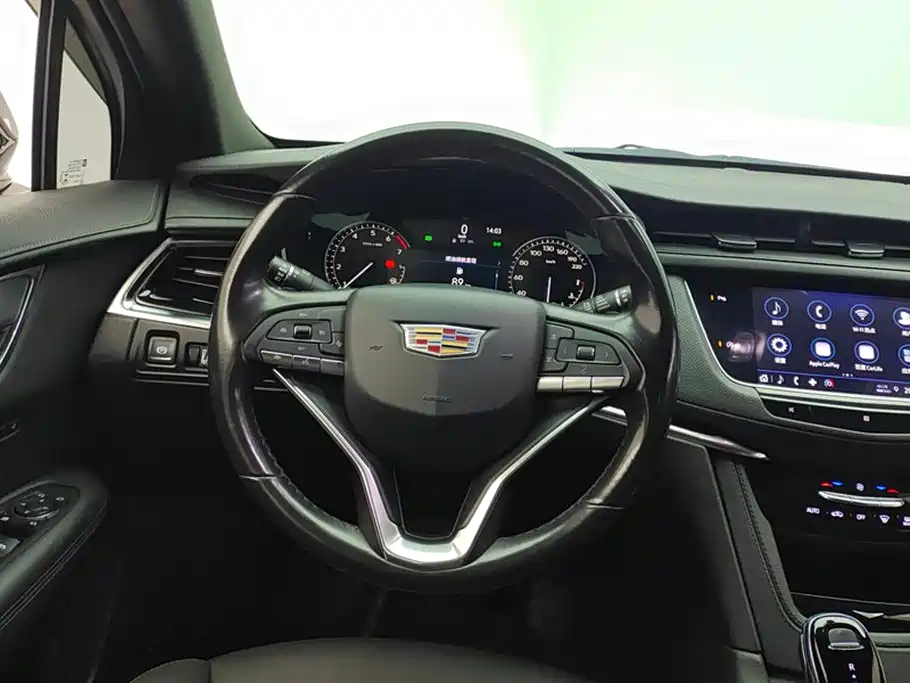 Cadillac XT6 2020 — фото 15
