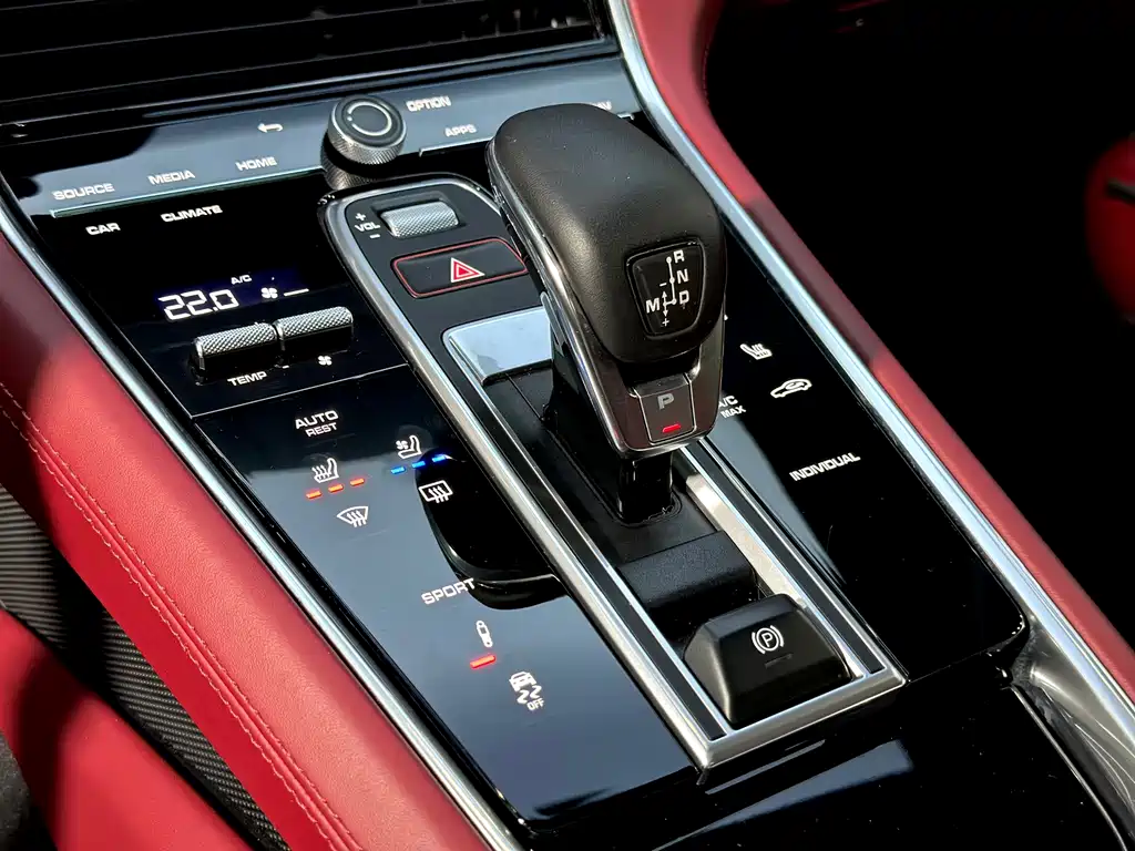 Porsche Panamera 2021 — фото 22