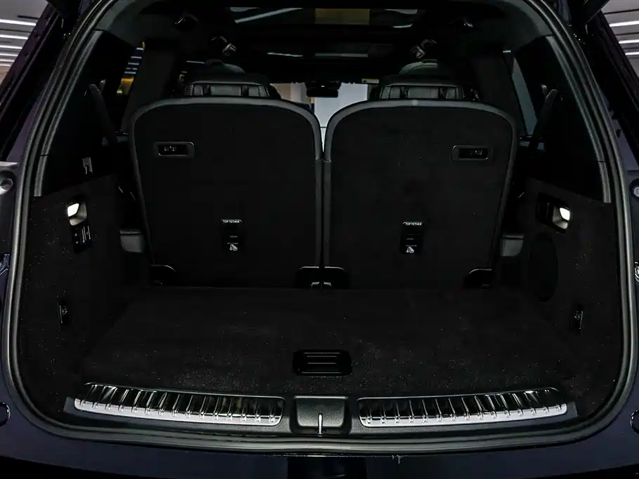 Li Auto Li L9 2025