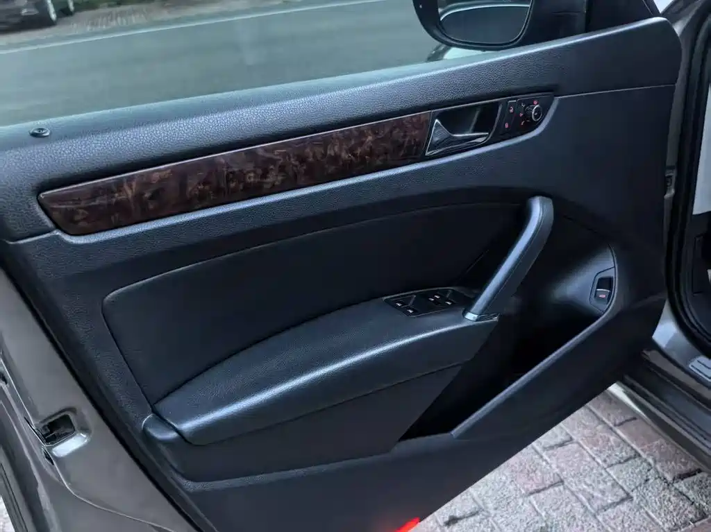 Volkswagen Passat 2012