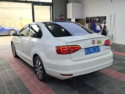 Volkswagen Sagitar 2016