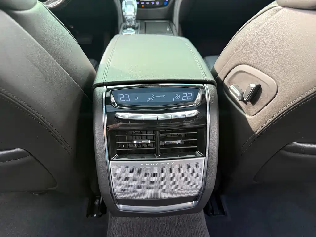 Cadillac CT6 2021 — фото 20