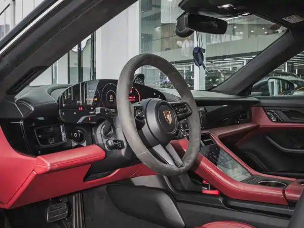 Porsche Taycan 2020