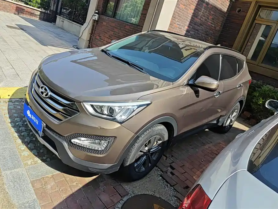 Hyundai Santa Fe 2016