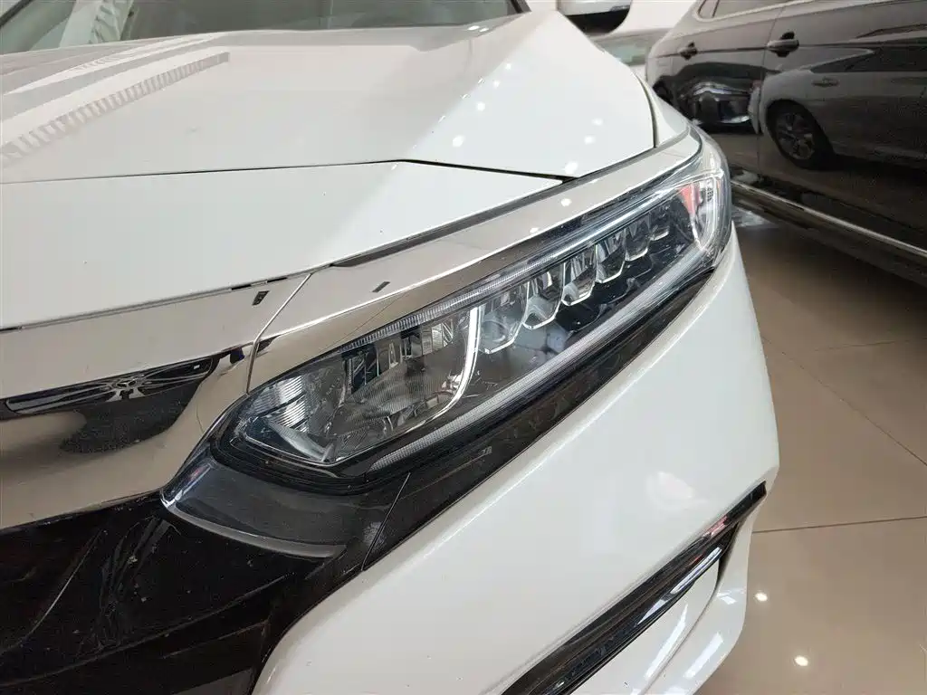 Honda Accord 2021 — фото 24
