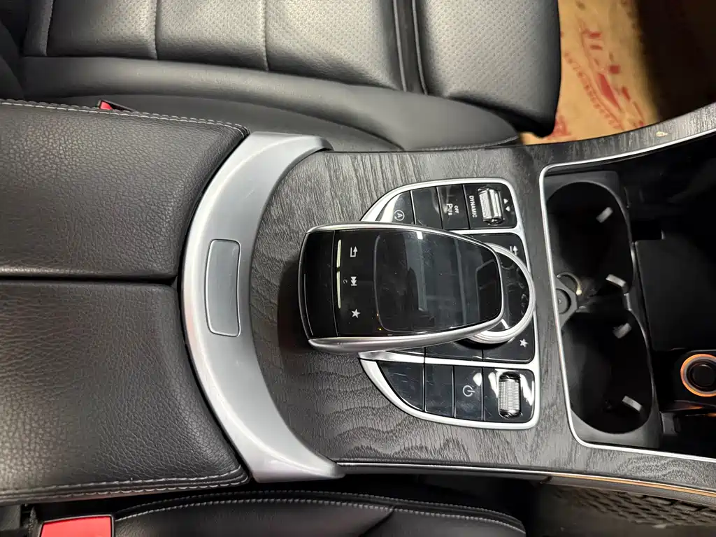 Mercedes-Benz C-Class 2018