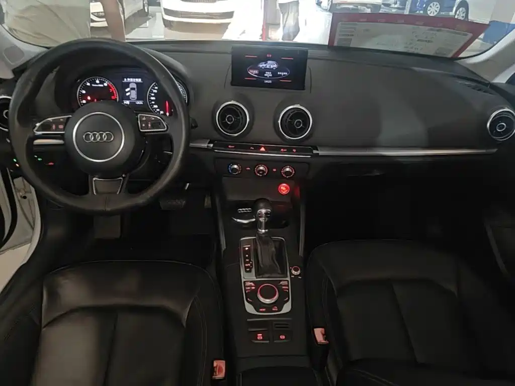 Audi A3 2015 — фото 10