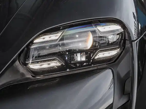 Porsche Taycan 2020