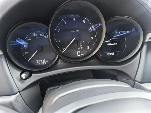 Porsche Macan 2023