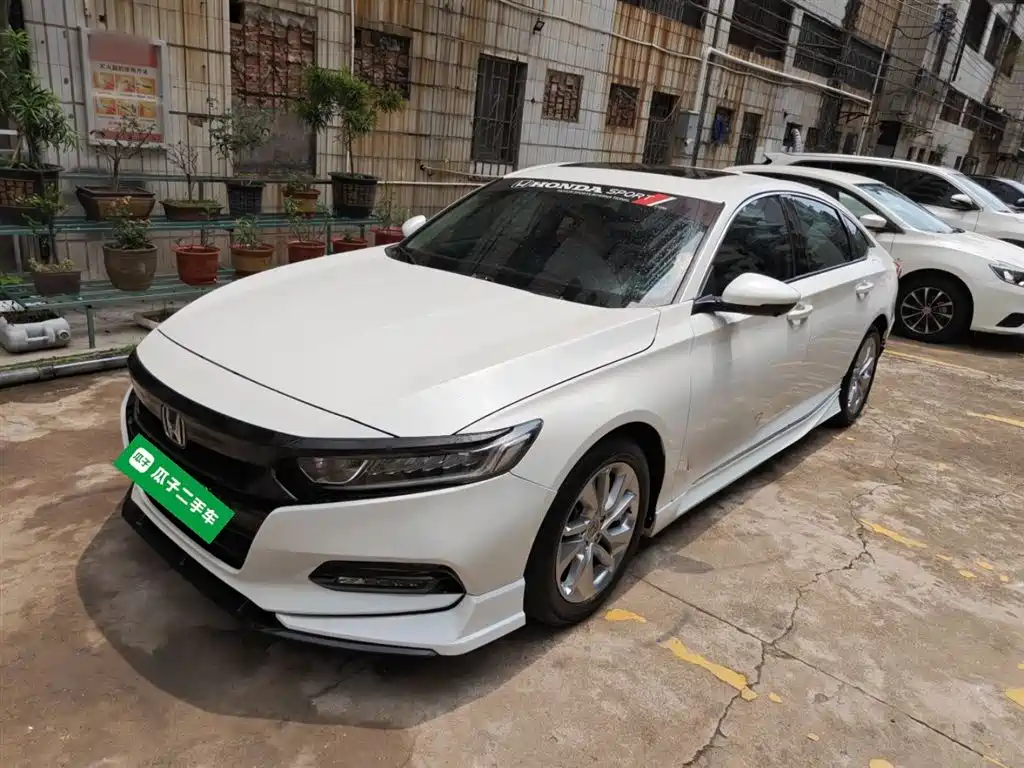 Honda Accord 2021 — фото 1