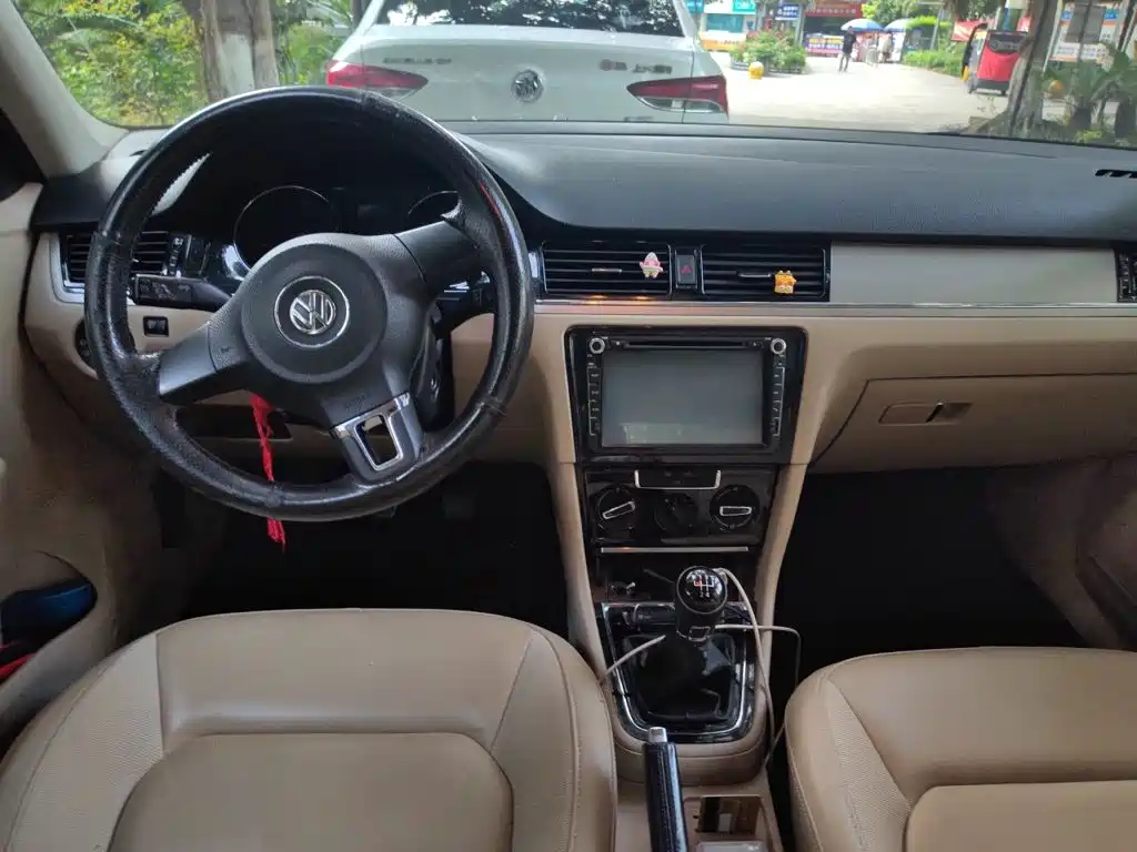 Volkswagen Bora 2015