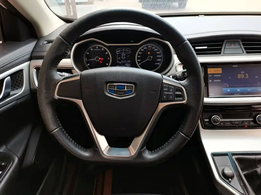 Geely Emgrand GL 2017 — фото 11