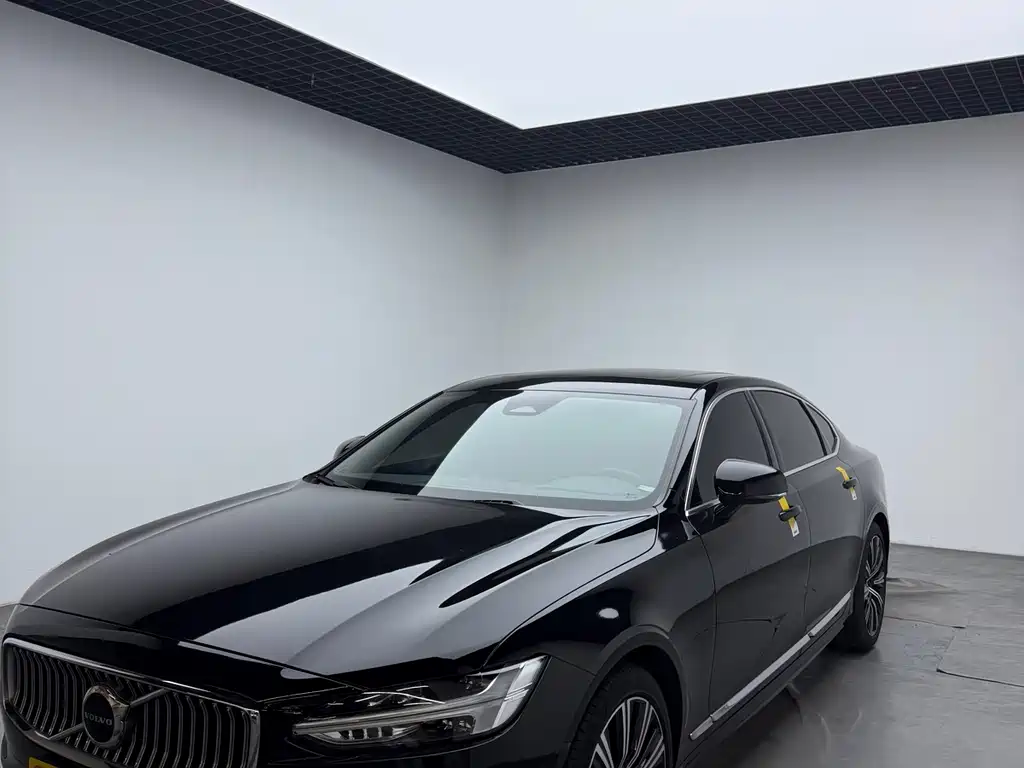 Volvo S90 2024 — фото 1