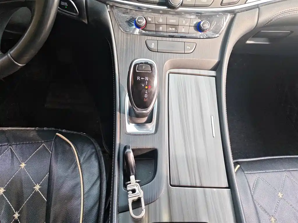 Buick LaCrosse 2022 — фото 14