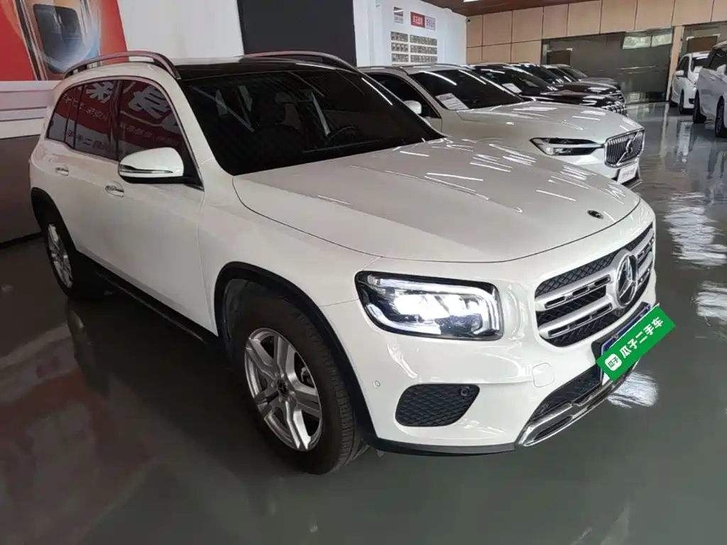 Mercedes-Benz GLB 2023 — фото 4