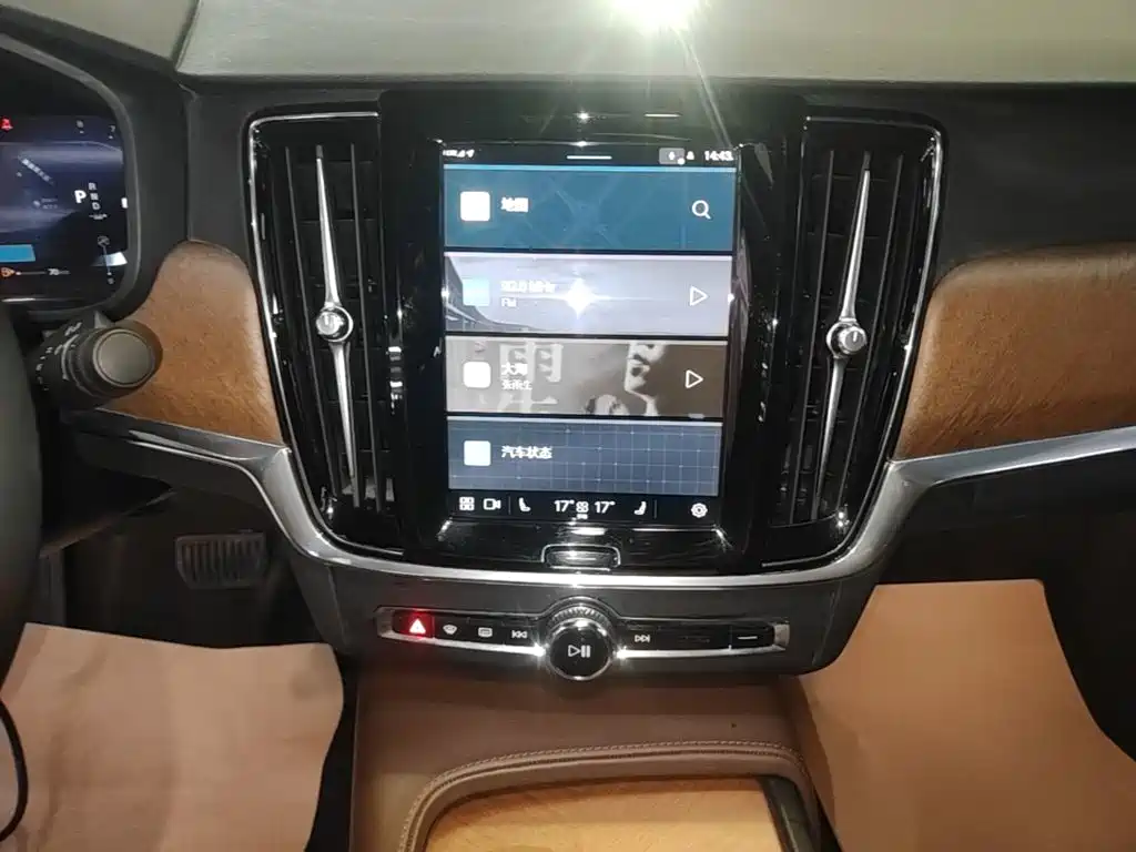 Volvo S90 2023 — фото 13