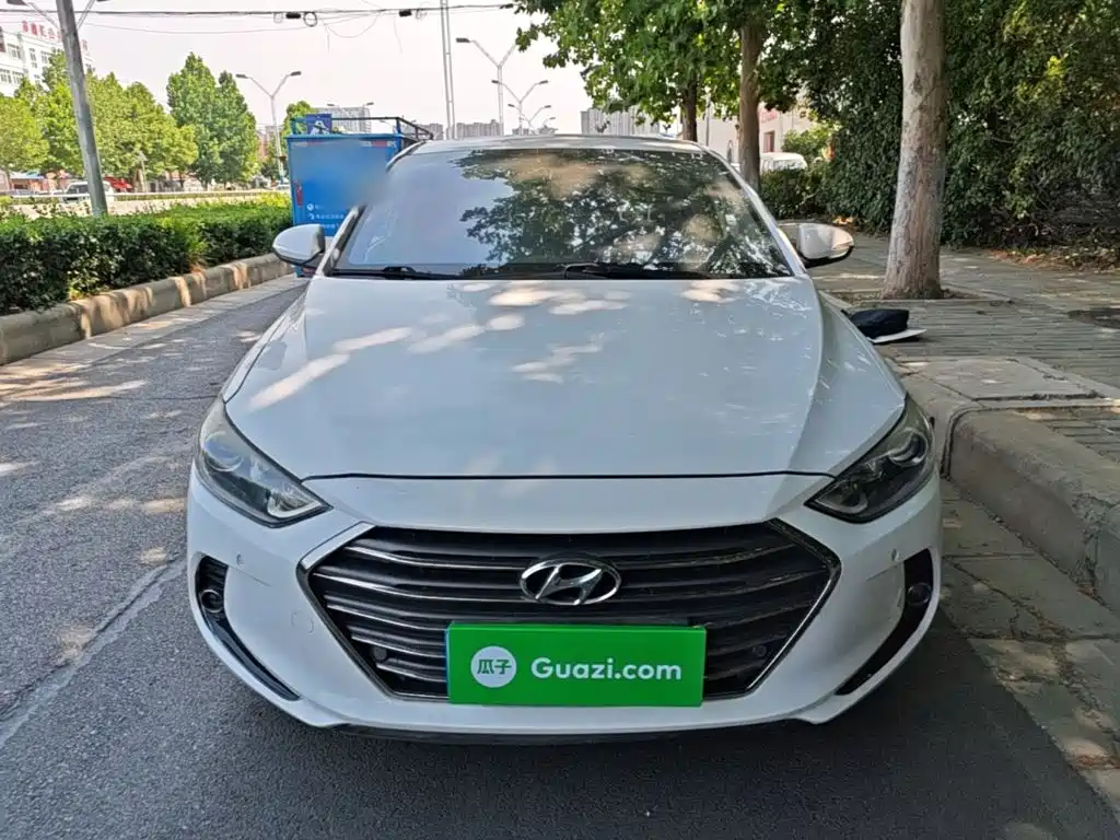 Hyundai Elantra 2016 — фото 3