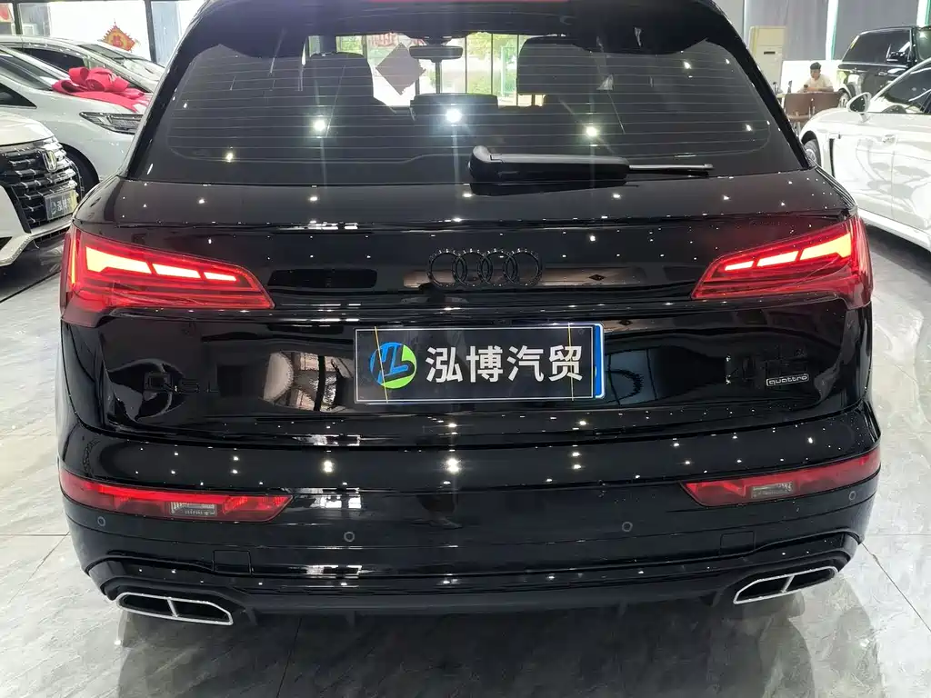 Audi Q5L 2023 — фото 15