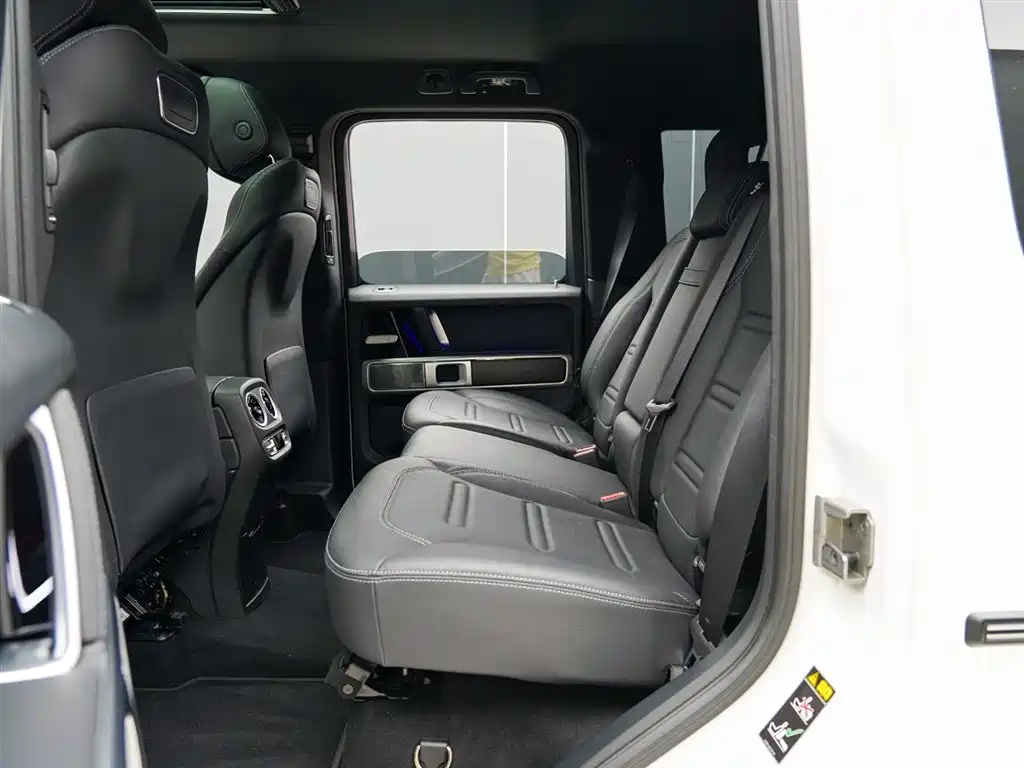 Mercedes-Benz G-Class 2023 — фото 10