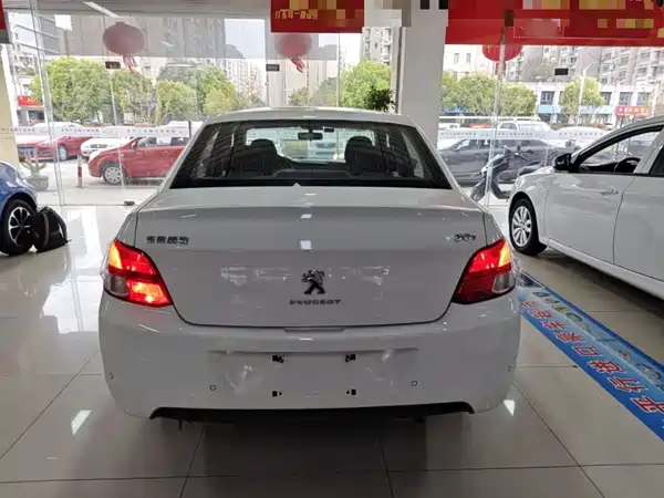 Peugeot 301 2014