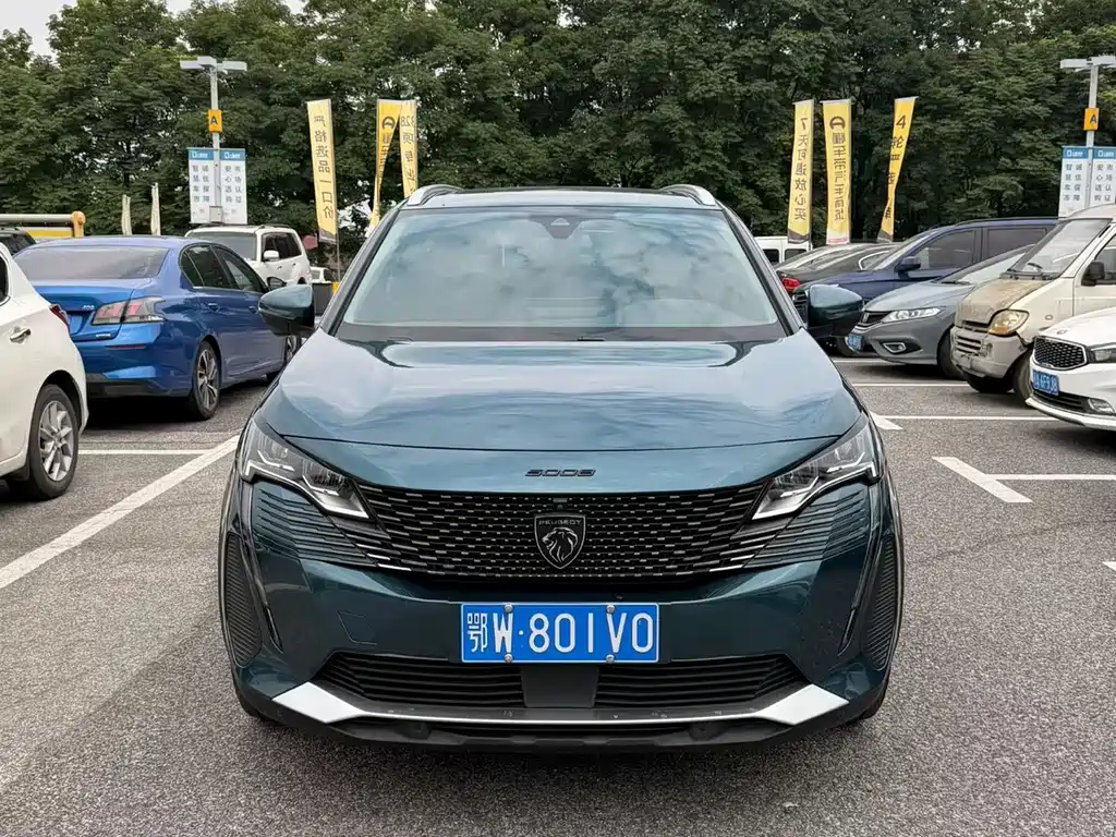 Peugeot 5008 2023 — фото 2