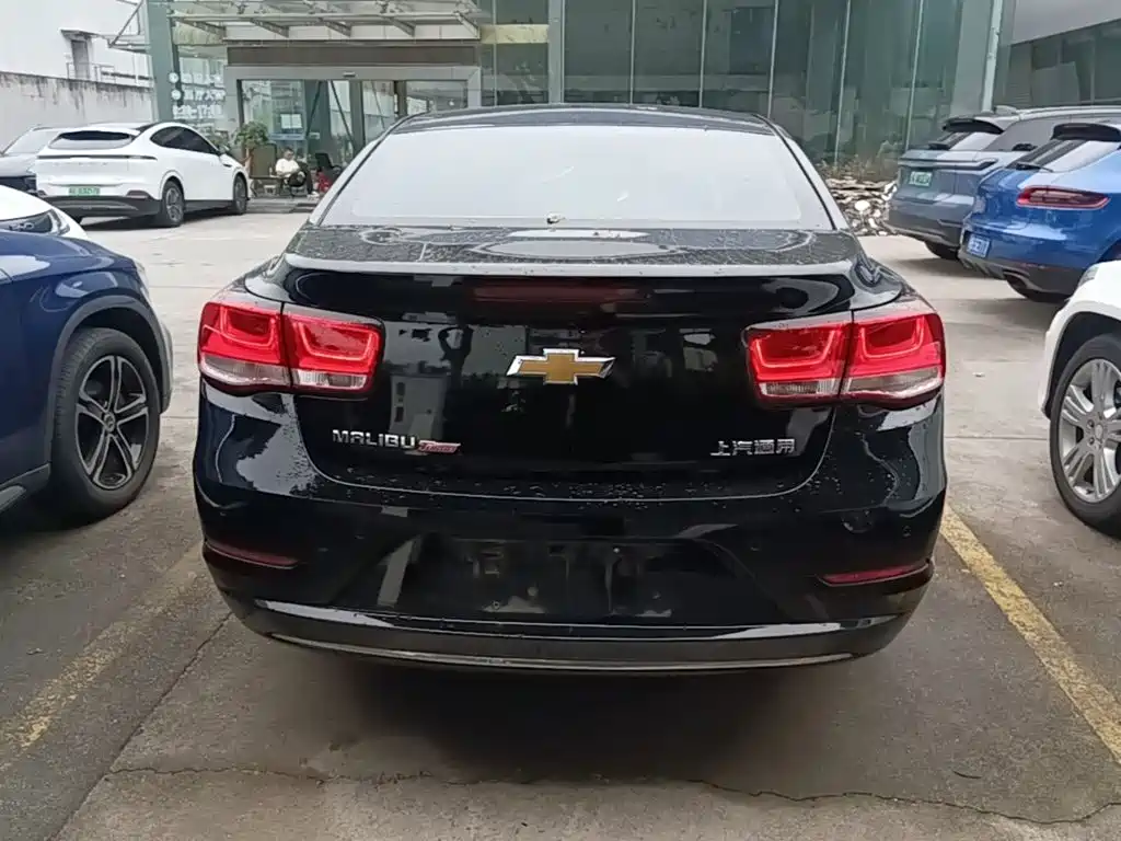 Chevrolet Malibu 2017 — фото 4