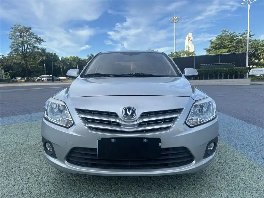 Changan V3 2014