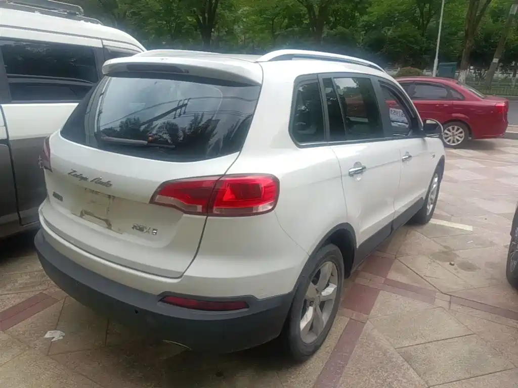 Zotye X5 2016 — фото 7