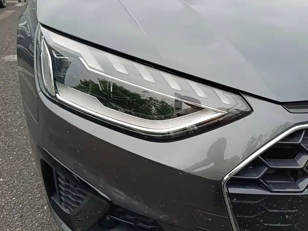 Audi A4L 2025 — фото 13