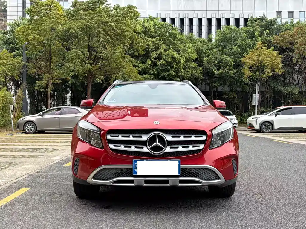 Mercedes-Benz GLA 2018 — фото 2