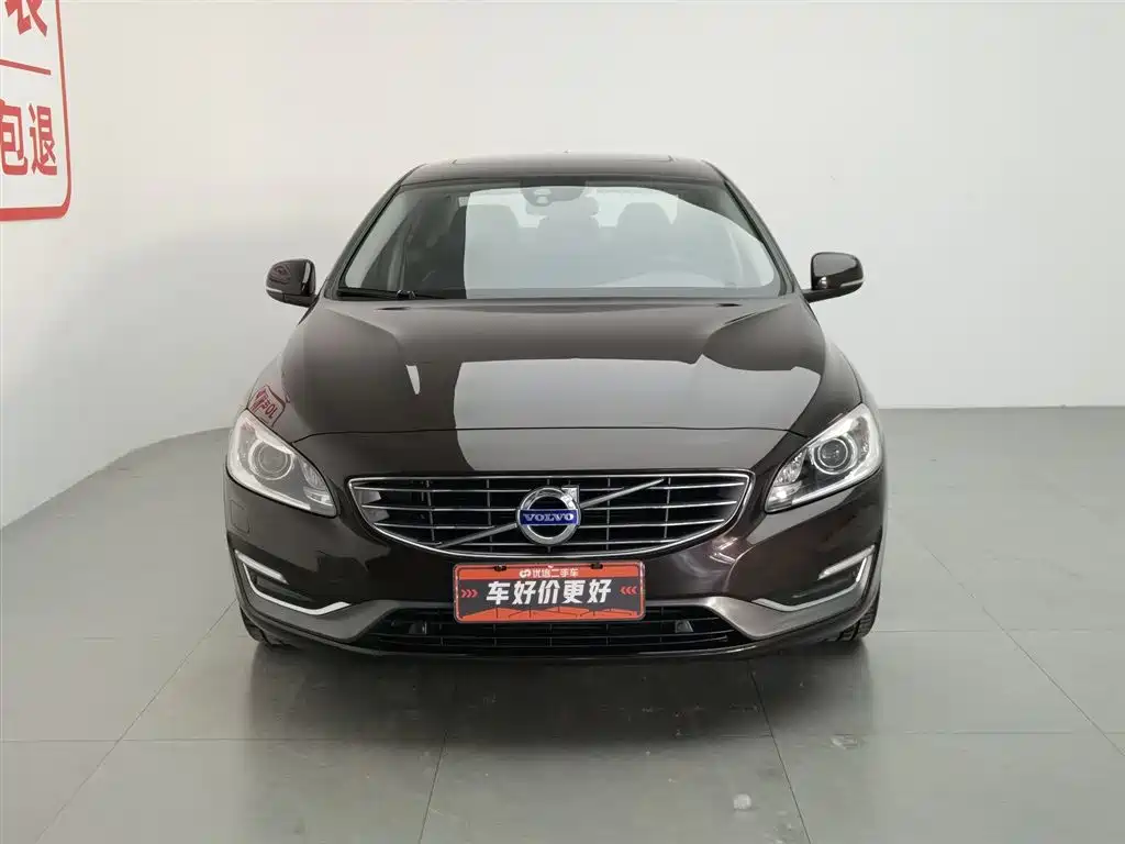 Volvo S60 2018 — фото 3