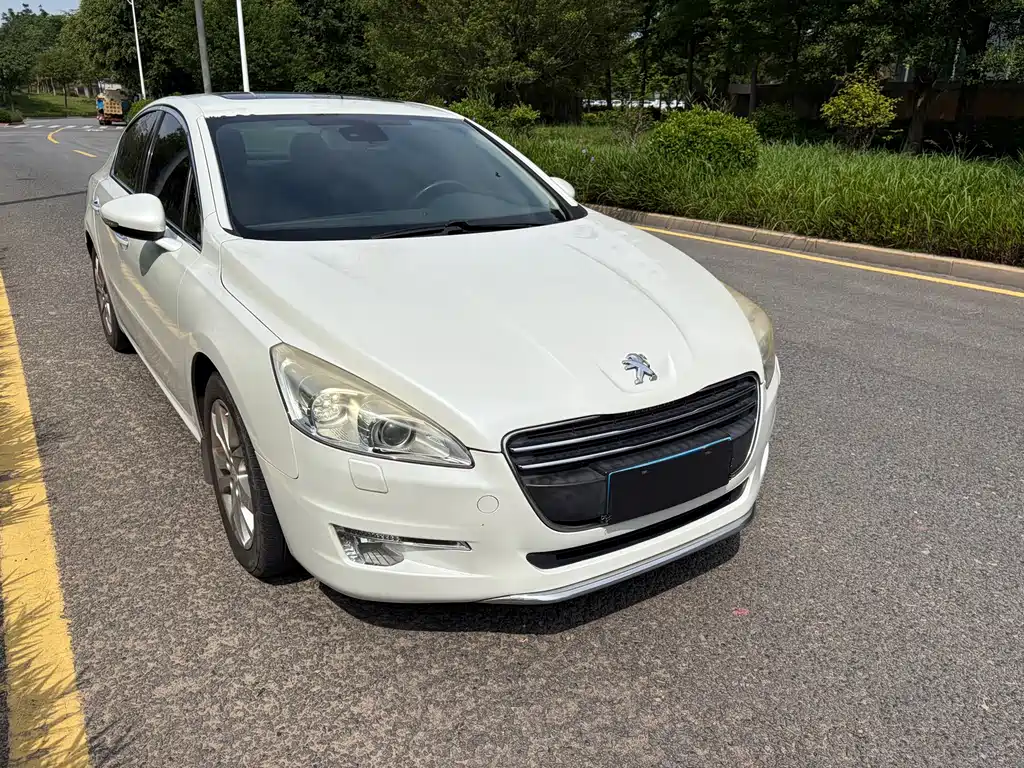 Peugeot 508 2013 — фото 13